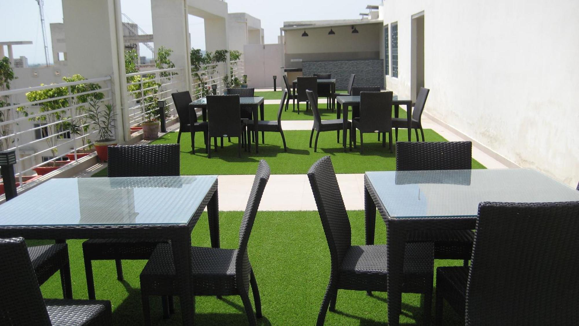 Starlit Suites Neemrana Kültér fotó