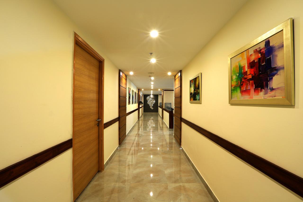 Starlit Suites Neemrana Kültér fotó