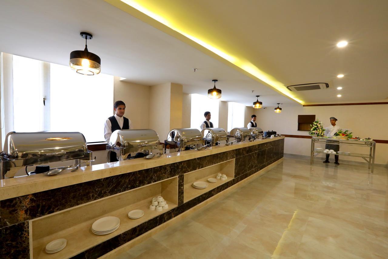 Starlit Suites Neemrana Kültér fotó