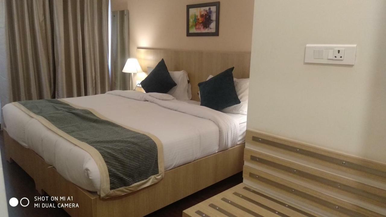 Starlit Suites Neemrana Kültér fotó