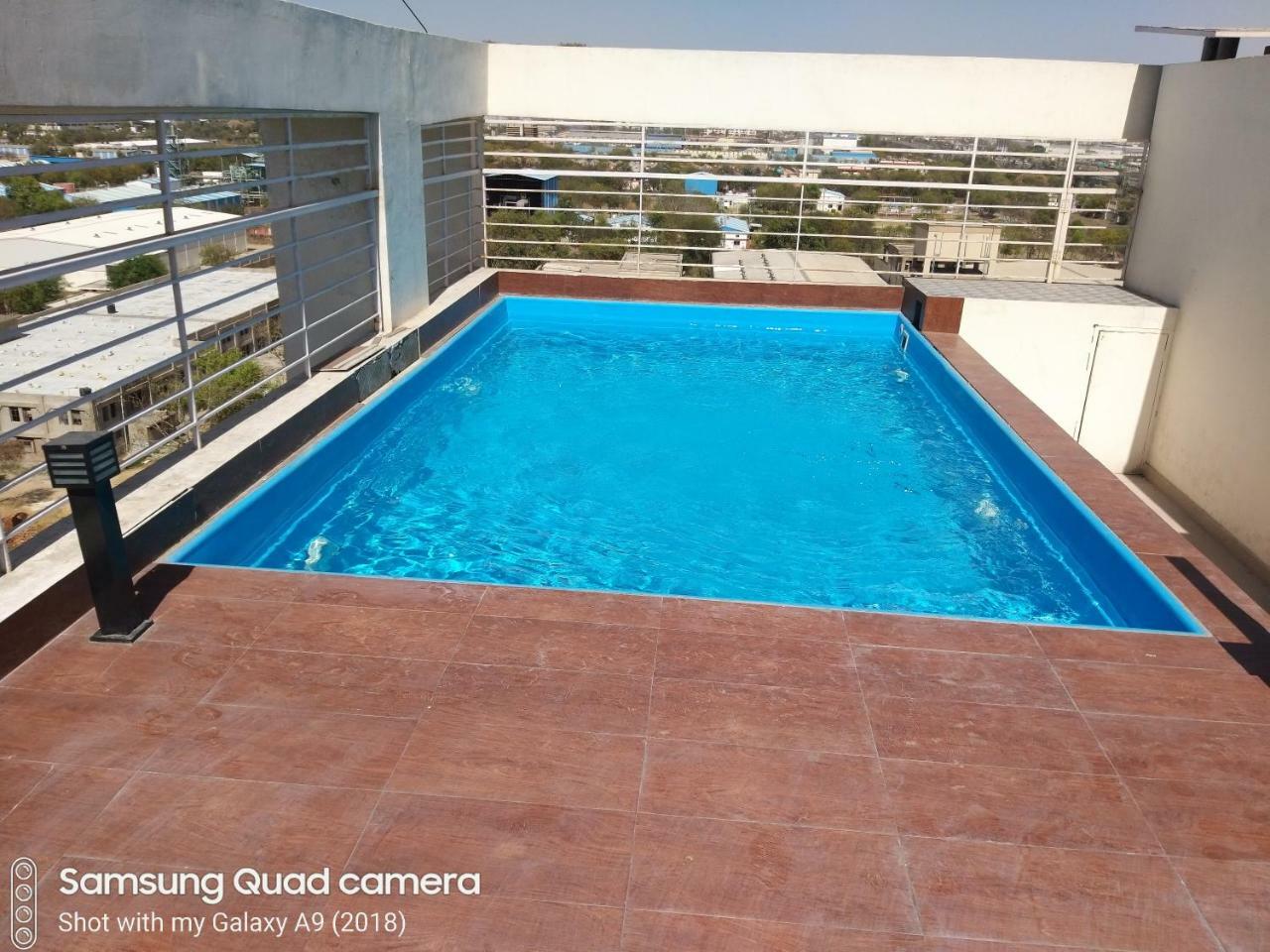 Starlit Suites Neemrana Kültér fotó