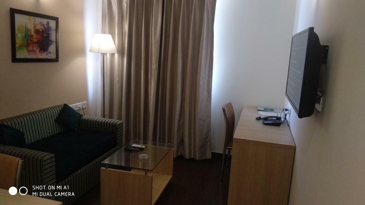 Starlit Suites Neemrana Kültér fotó