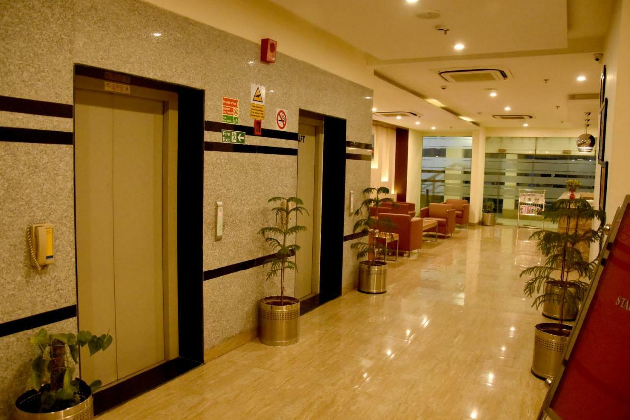 Starlit Suites Neemrana Kültér fotó
