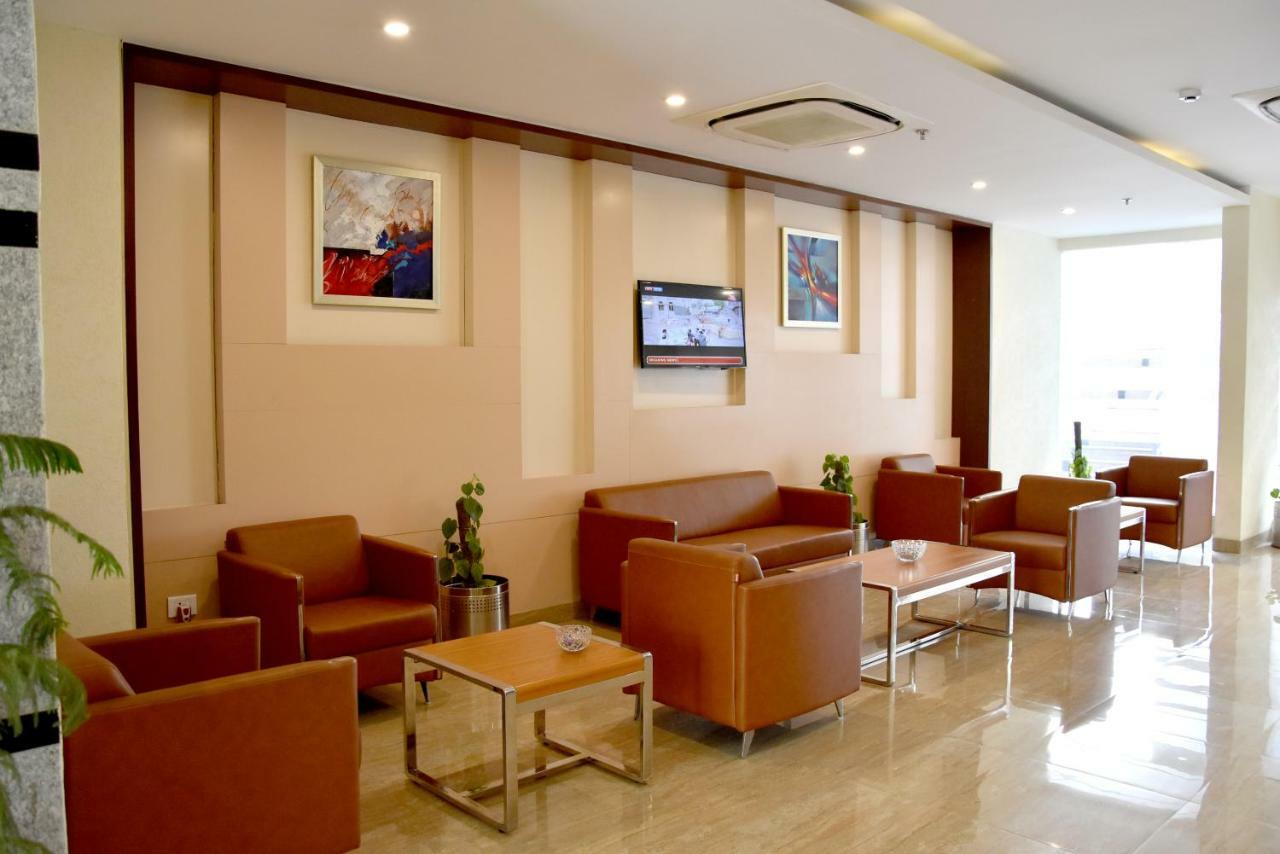 Starlit Suites Neemrana Kültér fotó