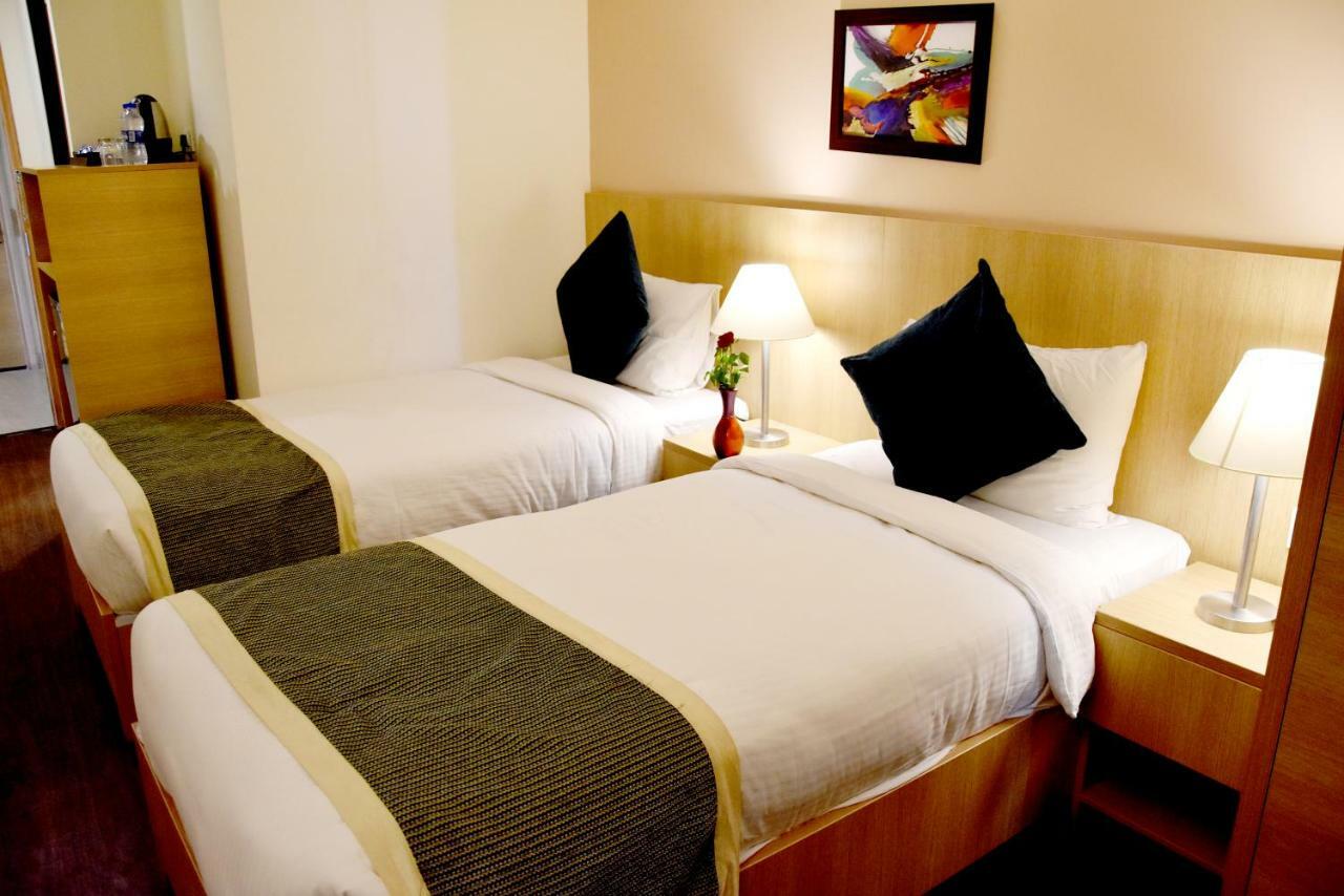 Starlit Suites Neemrana Kültér fotó