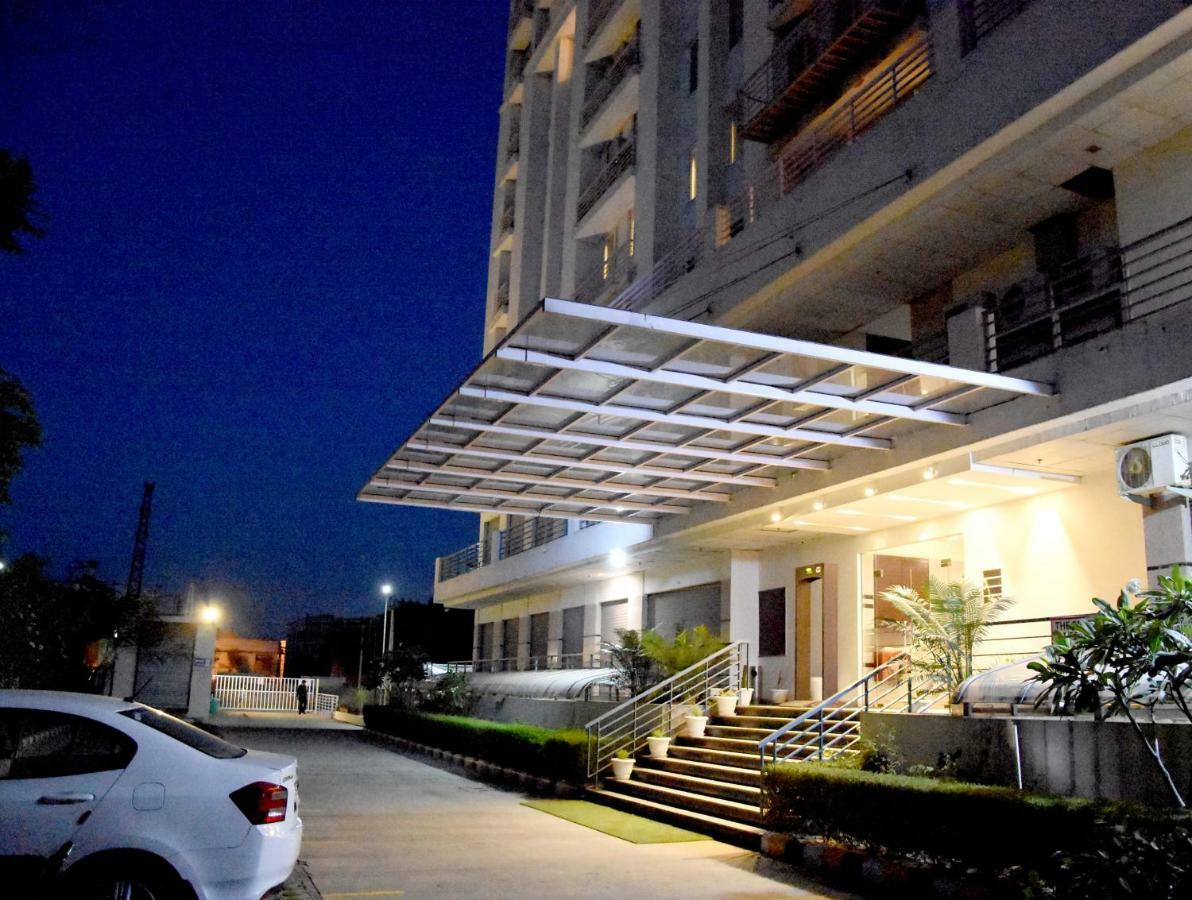 Starlit Suites Neemrana Kültér fotó